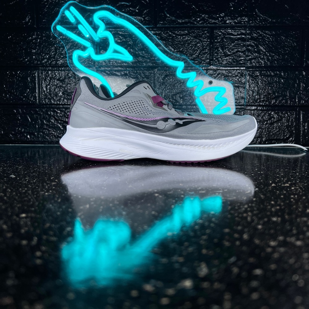 Saucony Guide 16 Wide Women’s Stability Walking Gym Running Shoes Grey - 9.5 - Picture 3 of 7